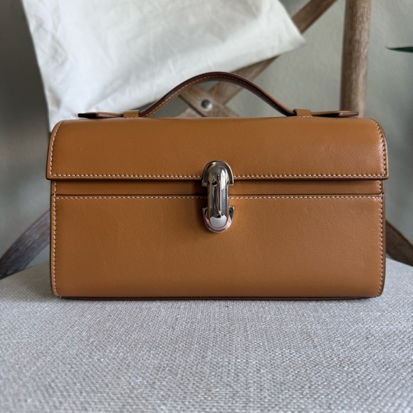 Savette symmetry pochette in saddle leather - Picture 2 of 11